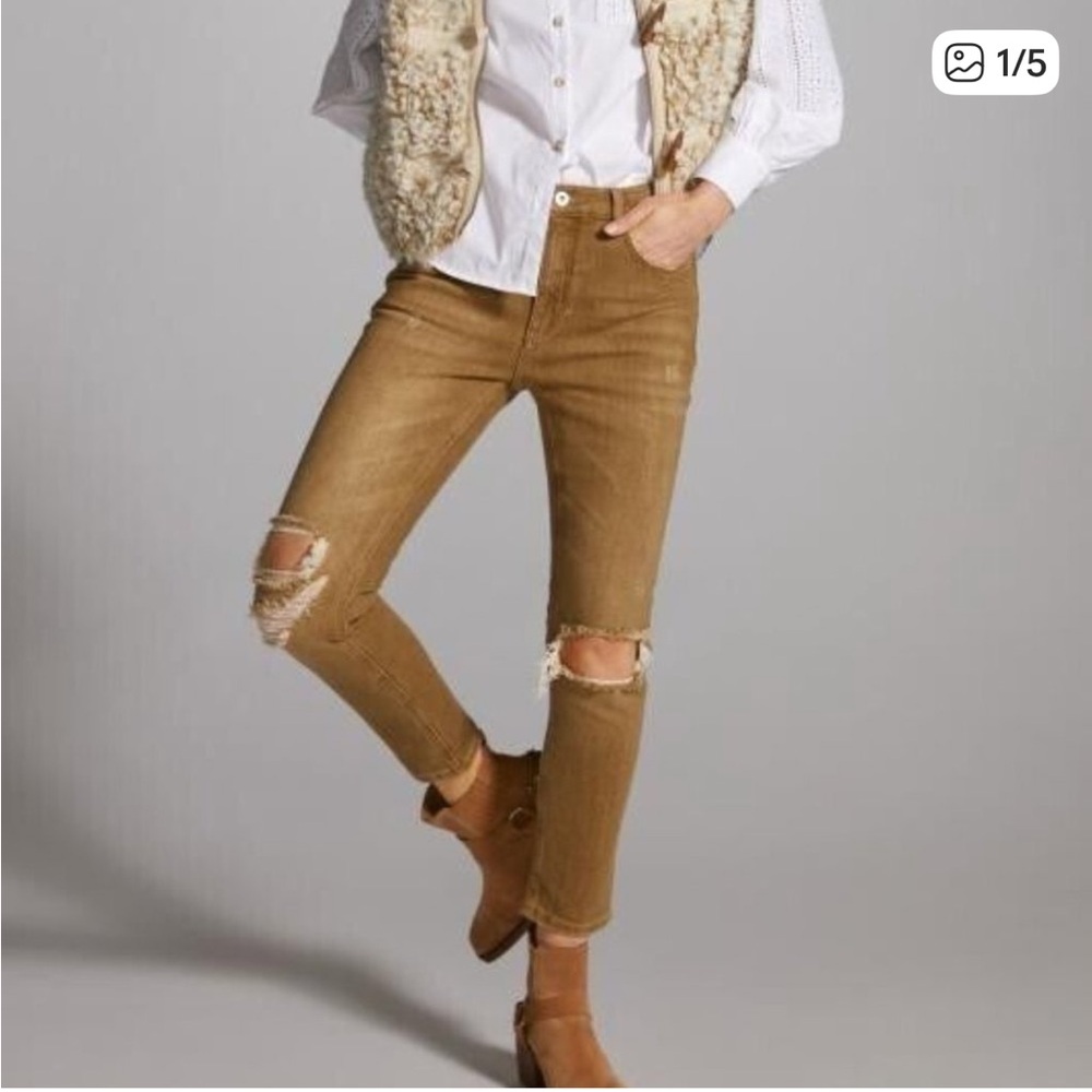 Anthropologie Pilcro heritage boyfriend Maize earth Distressed Cropped Jeans 26